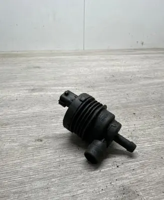 Saab 9-5 Valve vacuum 4670477