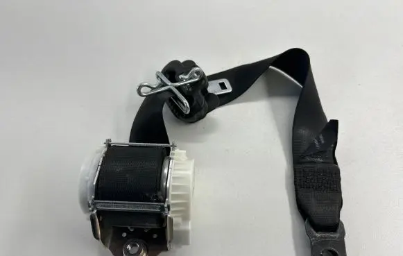 Jaguar XF X250 Front seatbelt 9x23f611b08ac8pvj