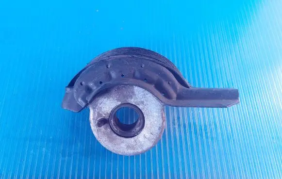 Audi A4 S4 B8 8K Coil spring/strut mount 8K0511539E