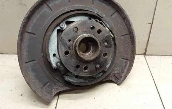 Mercedes-Benz ML W164 Rear wheel hub spindle/knuckle 