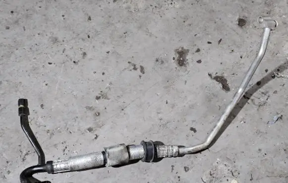 BMW 7 E38 Air conditioning (A/C) pipe/hose 64538381839