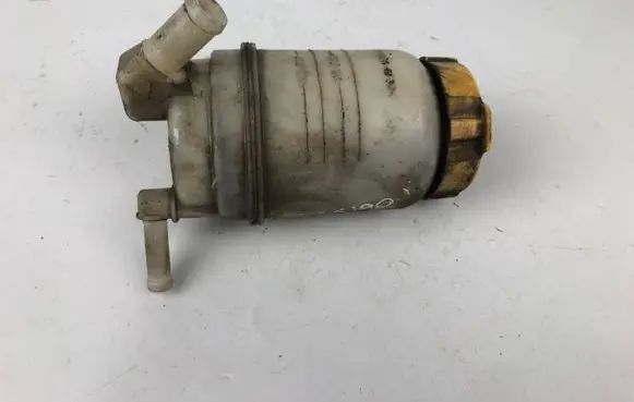 Subaru Forester SG Power steering fluid tank/reservoir