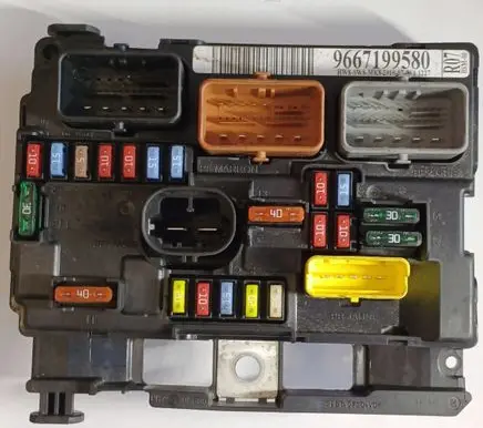 Peugeot 207 BSM Control unit 9667199580 BSMR0700