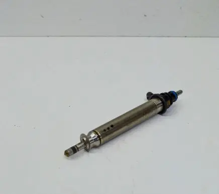 Mercedes-Benz GLE (W166 - C292) Fuel injector A2560700187