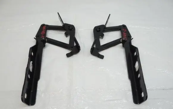 Peugeot 3008 III Engine bonnet/hood hinges 9839682080