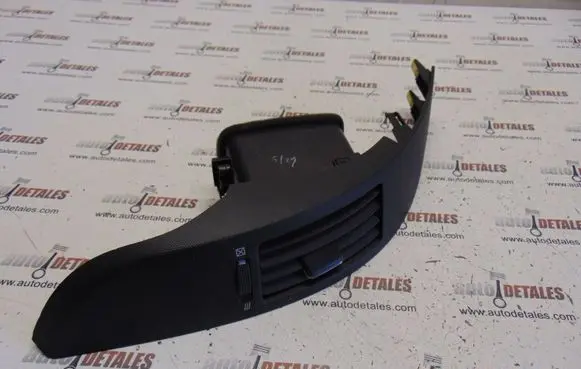 Toyota Corolla Verso AR10 Dash center air vent grill 5568064020