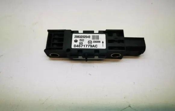 Chrysler 300 - 300C Airbag deployment crash/impact sensor 04671779AC