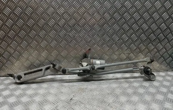Mercedes-Benz SLK R172 Front wiper linkage and motor A1728200442 W19097