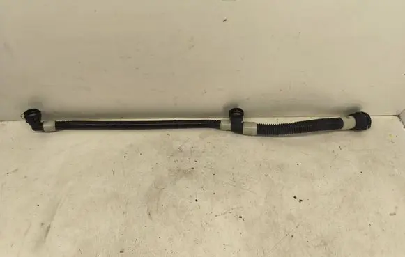 Tesla Model Y Engine coolant pipe/hose 107757600F
