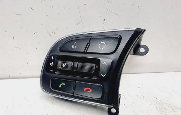 KIA Sportage Steering wheel buttons/switches 96710D9130