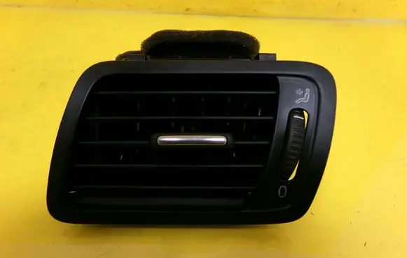 Volkswagen PASSAT B6 Dashboard side air vent grill/cover trim 3C1819701