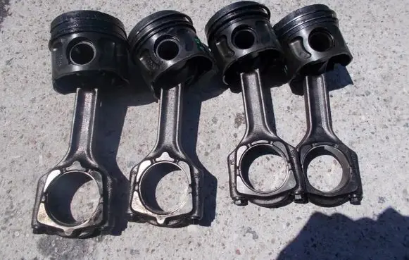 Opel Vectra C Piston with connecting rod