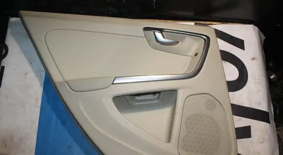 Volvo S60 Front door card panel trim 8635869