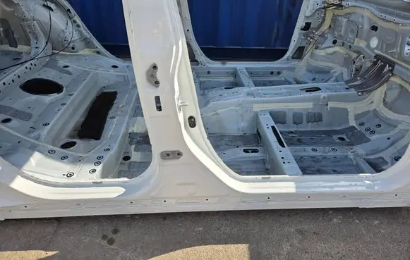 Toyota Corolla E210 E21 Sill 00000999