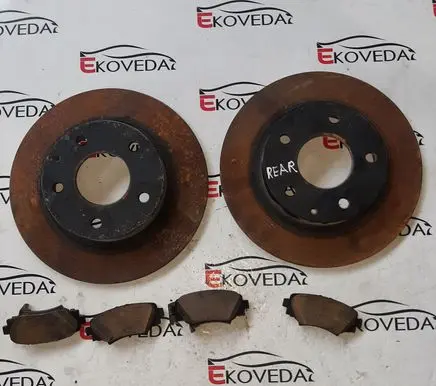 Mazda 3 III Brake discs and calipers set 