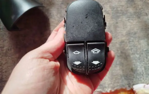 Ford Focus Electric window control switch YS4T14529AB 539814 03162311