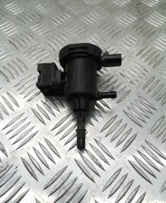 Vacuum valve