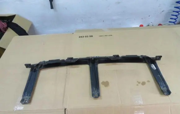 Jeep Compass Front bumper mounting bracket 68243831AB
