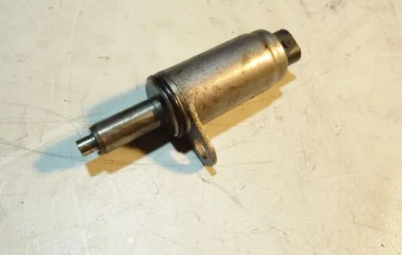 Audi A5 8T 8F Camshaft vanos timing valve 06E103697G