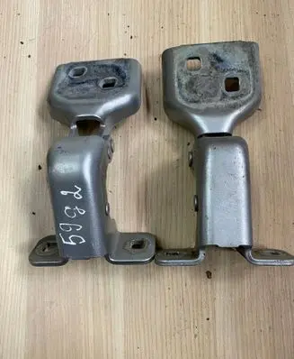 Renault Master III Front door hinges set 804000006R
