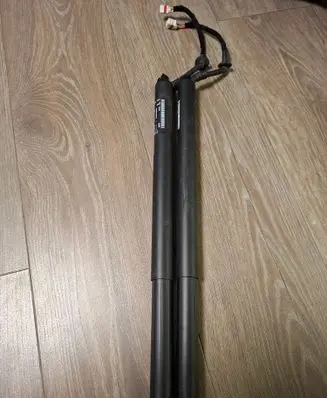 Ford Capri EV Tailgate/trunk strut/damper R2KBR402A55AA