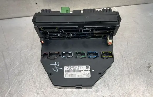 Mercedes-Benz E W212 SAM control unit A2129003614 A2129015304 A2129020706
