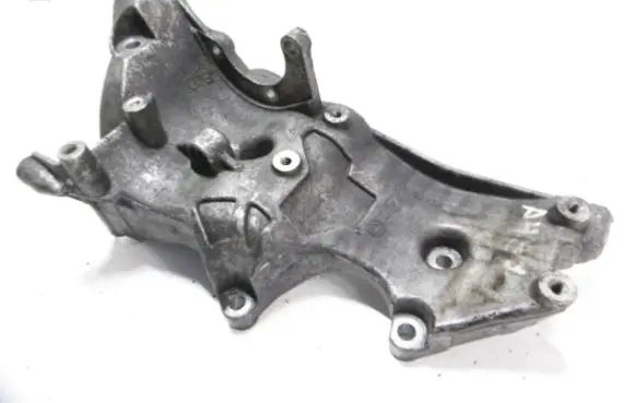 Audi A4 S4 B7 8E 8H Engine mounting bracket 06D903143D