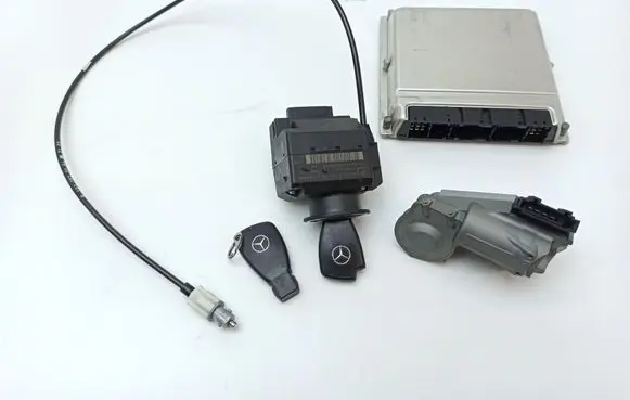Engine ECU kit and lock set