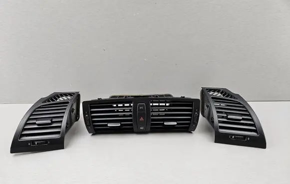 BMW 1 E81 E87 Dash center air vent grill 7059187 7059188 7059189
