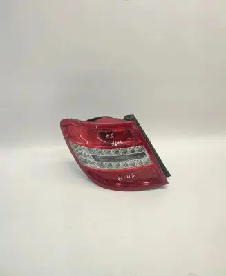 Mercedes-Benz C W204 Rear/tail lights A2048203964