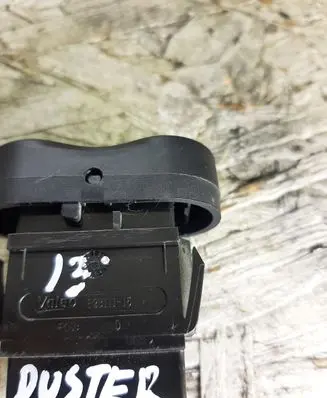 Dacia Duster Central locking switch button E2311115