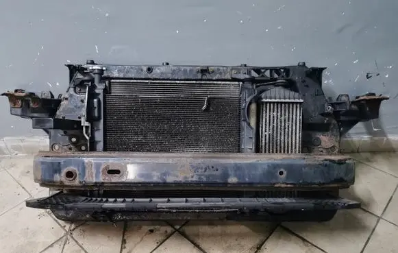 Hyundai ix35 Radiator support slam panel