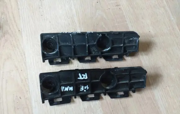Toyota Sienna XL10 I Other exterior part 52157-08010