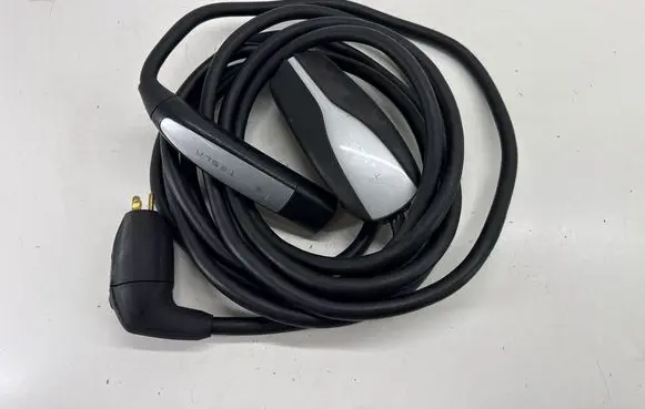 Tesla Model X Electric car charging cable 110178900J