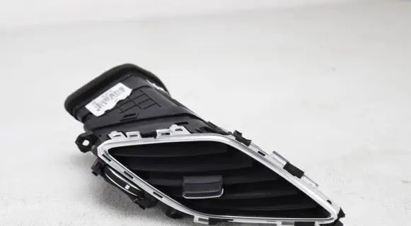 Hyundai i40 Dash center air vent grill 974103Z000