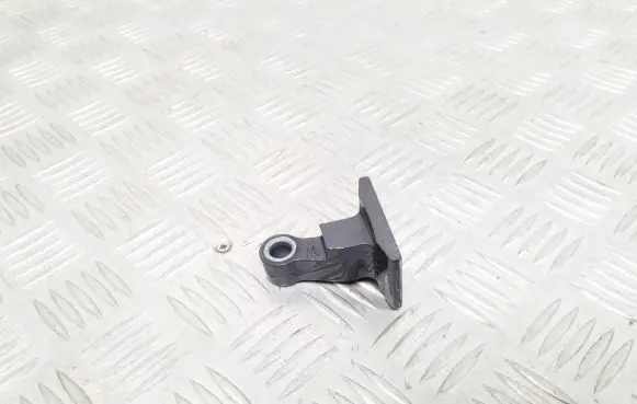 BMW 3 G20 G21 Front door upper hinge 7284533