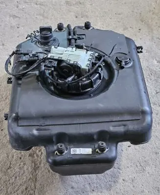 Mercedes-Benz GL X164 AdBlue liquid reservoir F01C190077 0928404009