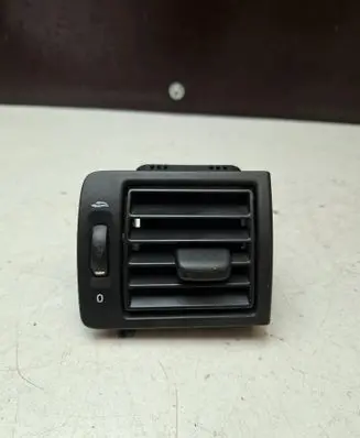 Volvo S40 Dashboard side air vent grill/cover trim Y01128