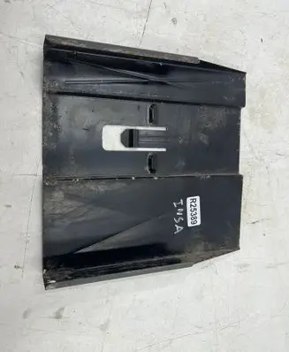 Opel Insignia A Battery box tray 13243602
