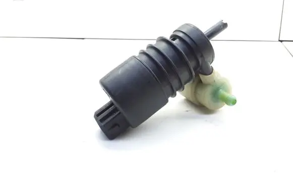 Volkswagen PASSAT B3 Windscreen/windshield washer pump