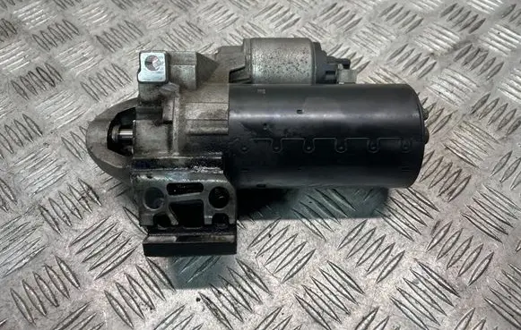 BMW 3 F30 F35 F31 Starter motor 8574102