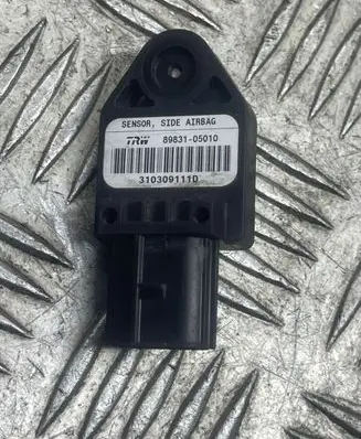 Volkswagen Sharan Airbag deployment crash/impact sensor 8983105010 310309111D