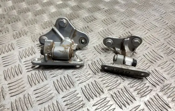 Mercedes-Benz R W251 Rear door hinge set 
