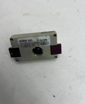 BMW 5 E60 E61 Antenna control unit 6953191 213675