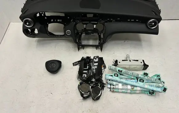 Mercedes-Benz GLC C253 Dashboard 