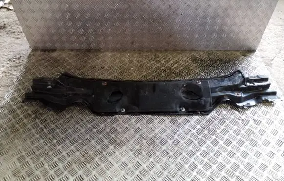 Toyota Auris E180 Wiper trim