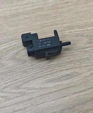 Volvo V70 Turbo solenoid valve 30611668 72224010