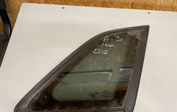 Audi A3 S3 8V Rear side window