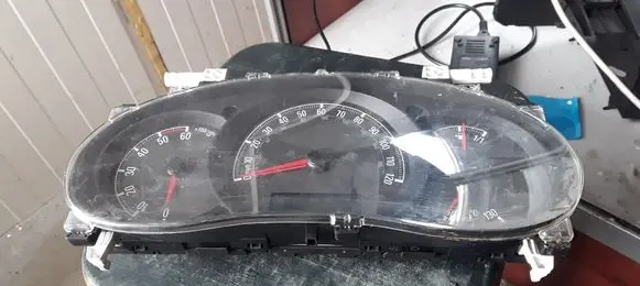 Opel Movano B Speedometer (instrument cluster) P248101020R