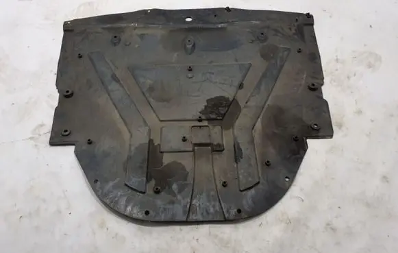 Renault Kadjar Engine splash shield/under tray 758904EA0A